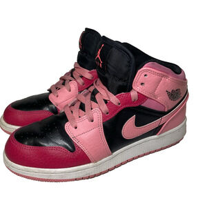 Air Jordan 1 Mid Coral Chalk Size 5.5Y GS Pink Black Sneakers 2021 554725-662